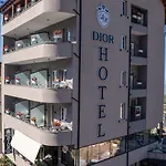 Dior 4*