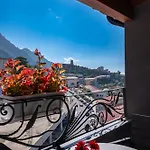 Dior فندق
