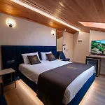 Dior 4* Krujë