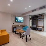Dior מלון 4*