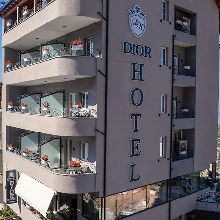 Dior 4*