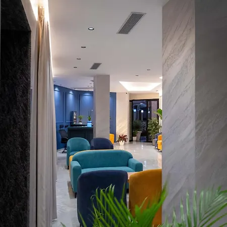 Otel Dior 4*