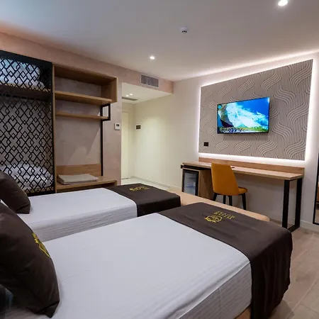 Dior Hotel 4*