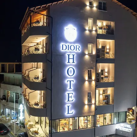Ξενοδοχείο Dior 4*
